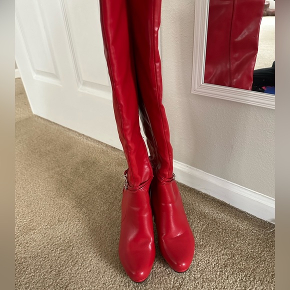 Women's Red Knee-High Boots Pointed Toe Bright Leather Heel Boots - Picture 5 of 10